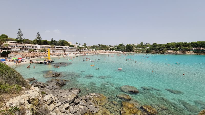 Spiaggetta libera Lido Gandoli
