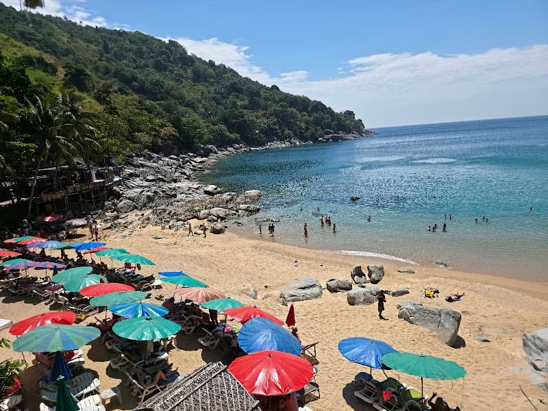 Lo Ne Beach