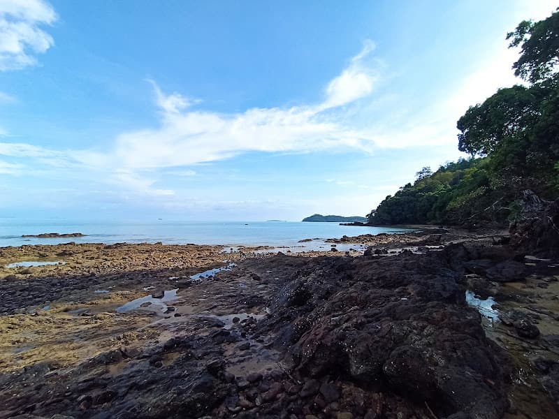 Laem Nga Beach