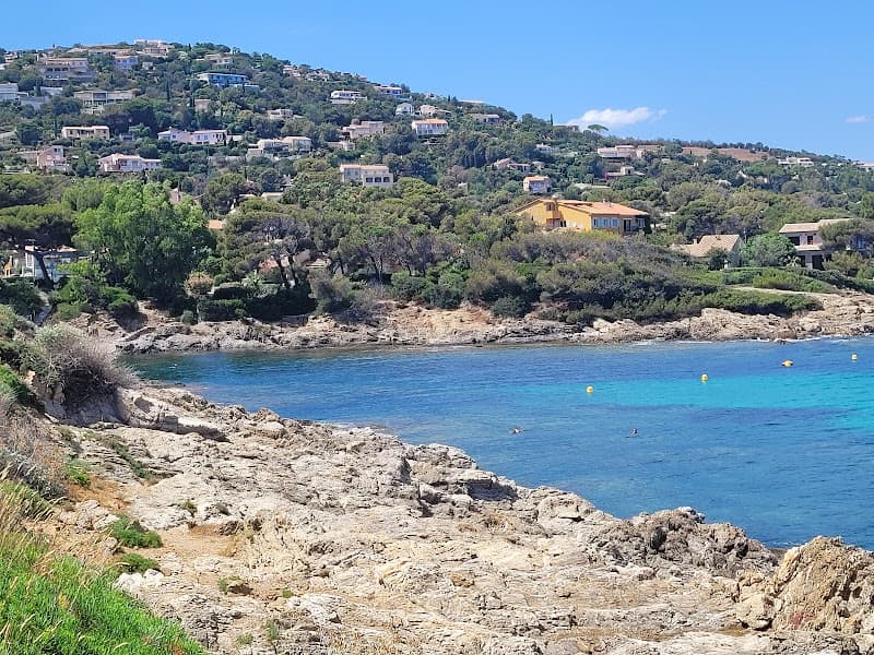 Plage calanque de Tardieu