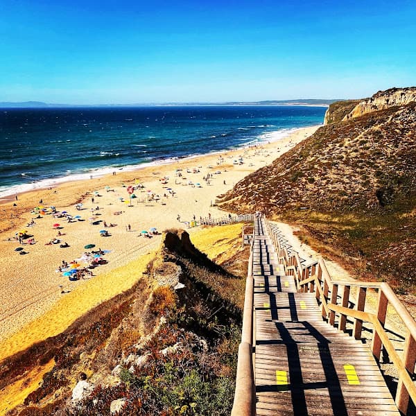 Praia das Bicas