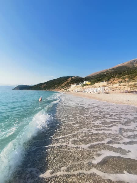Plazhi i Shpellës