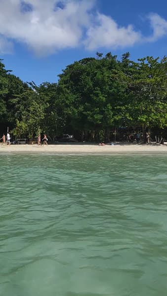 Bloody Bay Beach