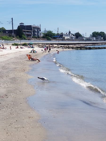 Hole-in-the-Wall Beach