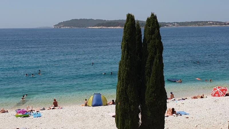 Ambrela Beach