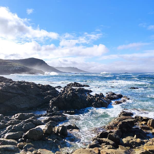 Praia dos Cristais