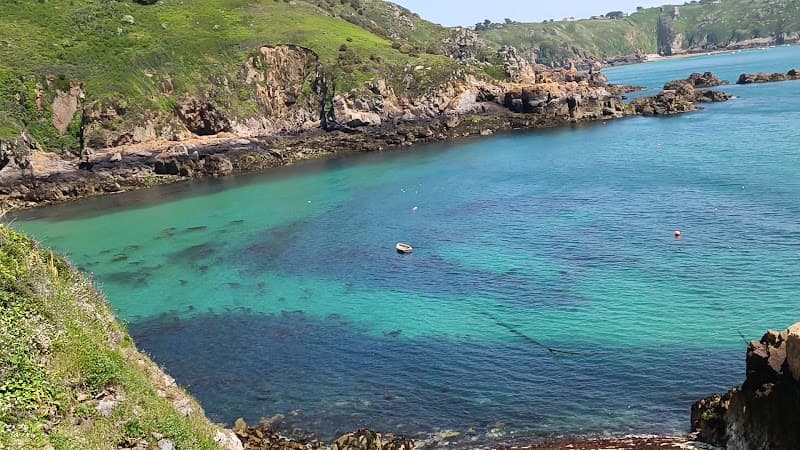 Saint's Bay