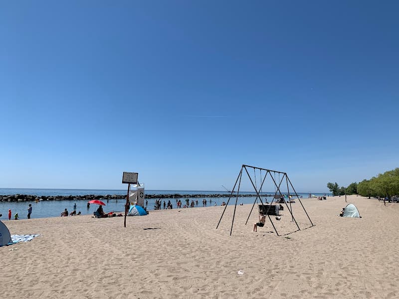 Centre Island Beach