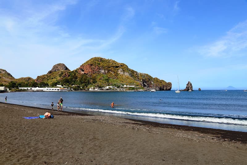 Spiaggia delle Sabbie nere