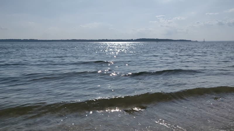 Lloyd Neck Estates Beach