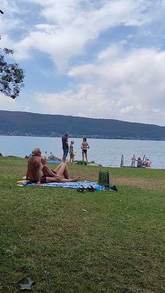 Plage municipale de Menthon Saint-Bernard
