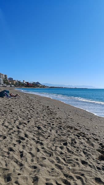 Playa del Arroyo de la Miel y los Melilleros